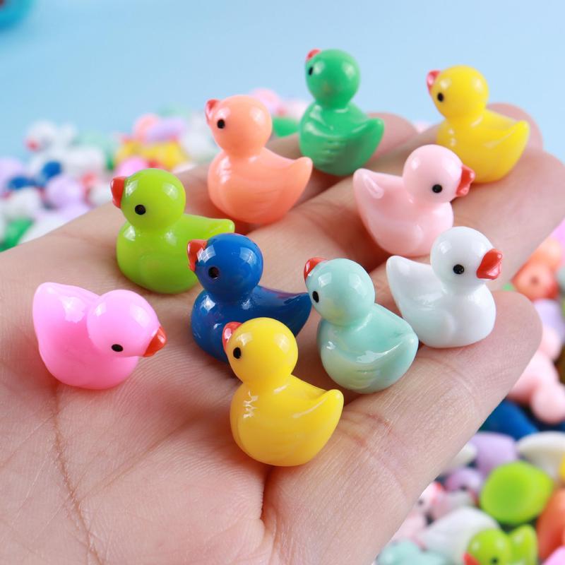 Mini Tiny Ducks, Little Duck Figures, DIY Toy Mini Resin Ducks, Plastic Small Miniature Ducks, Bulk for Dollhouse Decor, Micro Fairy Garden Landscape Aquarium Tiny Toys, Christmas Gift