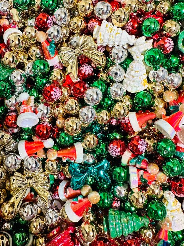 Christmas Mixed Beads-Randomly Color-For Jewelry, pens & beads making