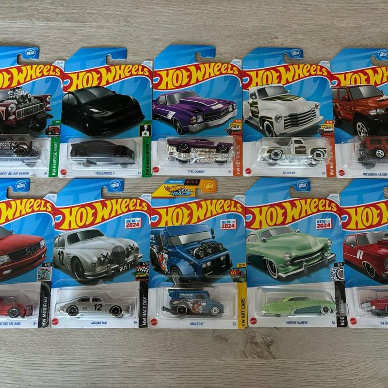 Hot Wheels Classic & Novelty Toy Vehicles Collection