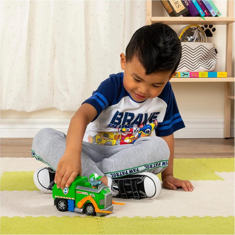 Paw Patrol, Rocky’s Recycle Truck Vehicle with Collectible Figure, Preschool Toys for Boys & Girls Ages 3 and Up