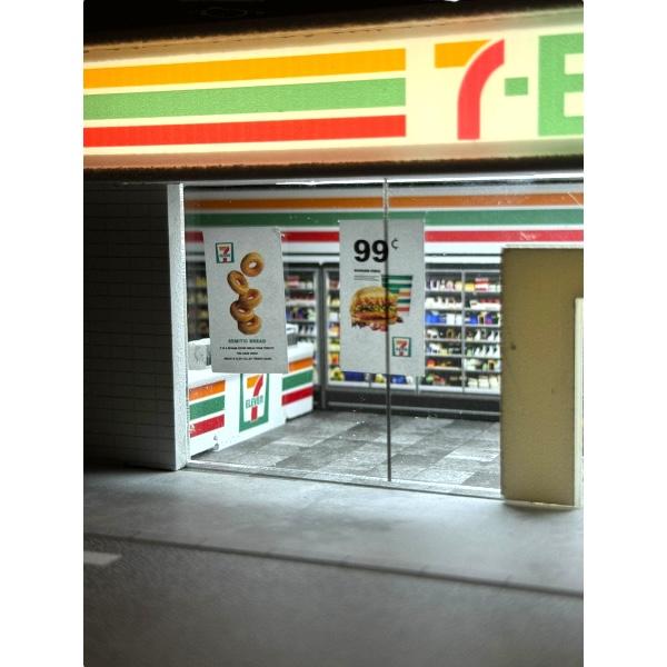 NEW Limited edition 7 Eleven Diorama Hot Wheels Mini GT display 1:64 with LED lighting