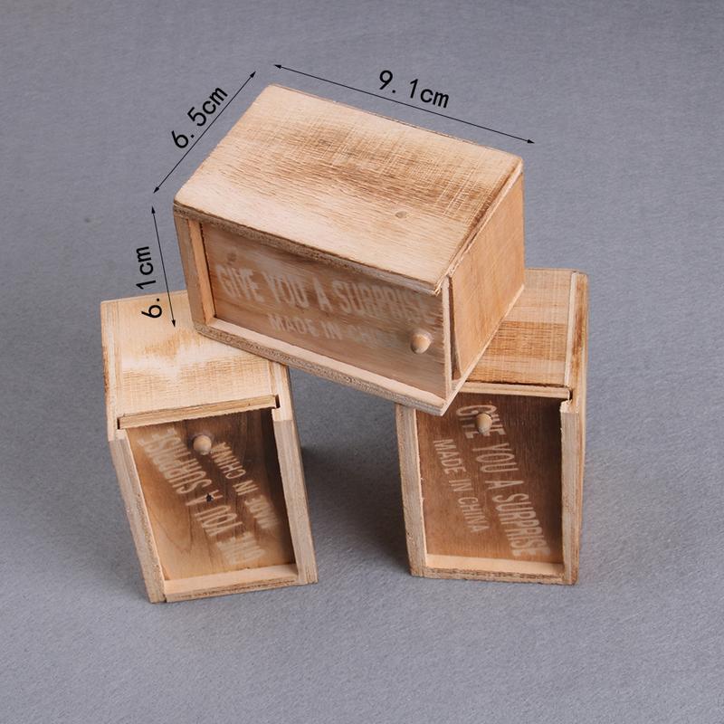 Tricky toy startled wooden box funny April Fool's spoof gift box spider box small wooden box whole person toy