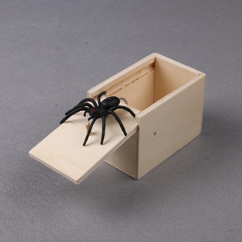 Tricky toy startled wooden box funny April Fool's spoof gift box spider box small wooden box whole person toy