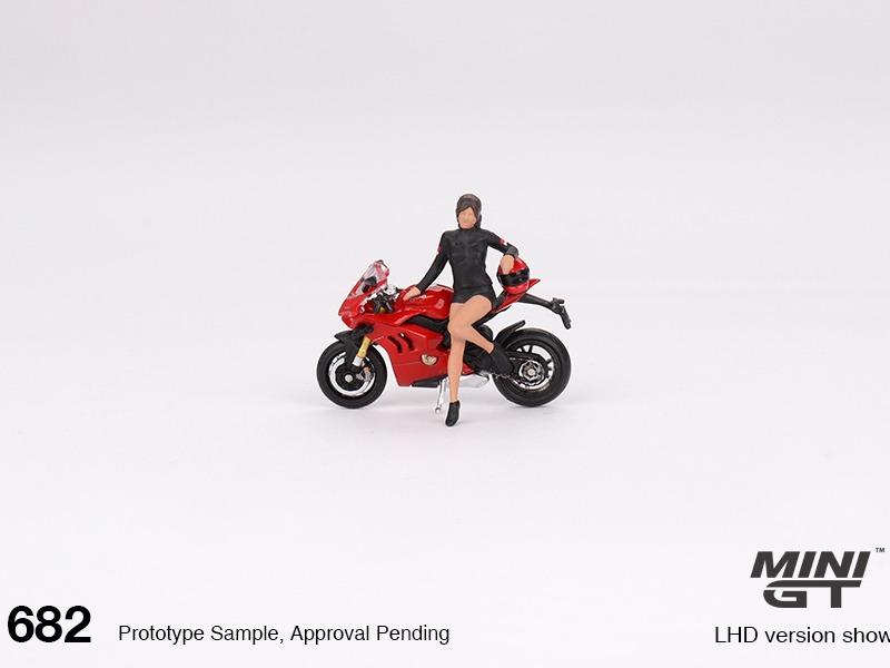 Mini GT 1:64 Ducati Panigale V4 S w  Ducati Girl #682