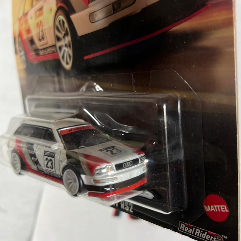 Hot Wheels Audi Avant RS2 diecast car, premium Car Culture scale 1:64