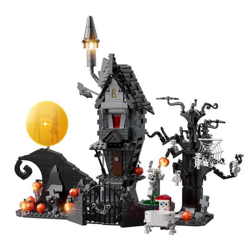 (957 pcs) Upgraded Thrilling Halloween Haunted Mansion House Building Blocks Set with Glowing LED Lighting, Ideal Christmas & Halloween Gifts for Fans and Kids