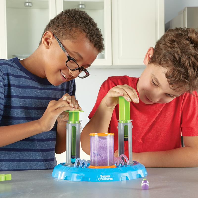 Learning Resources Beaker Creatures Liquid Reactor Super Lab, Ages 5+