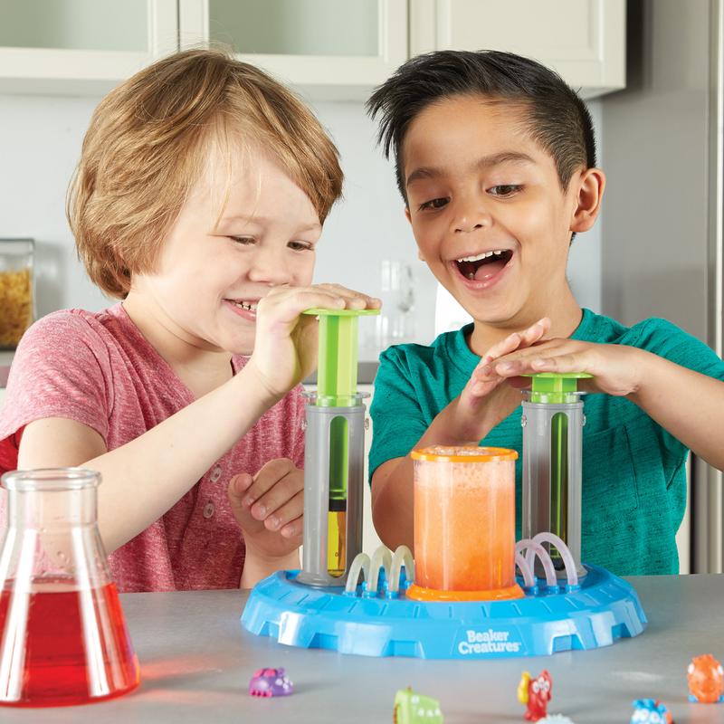 Learning Resources Beaker Creatures Liquid Reactor Super Lab, Ages 5+