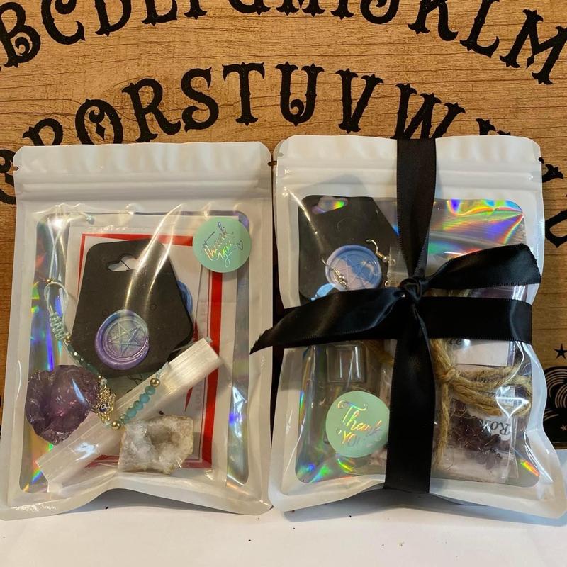 The Dark Paths Binding Spell Jar charm Kit tail Running Shoe