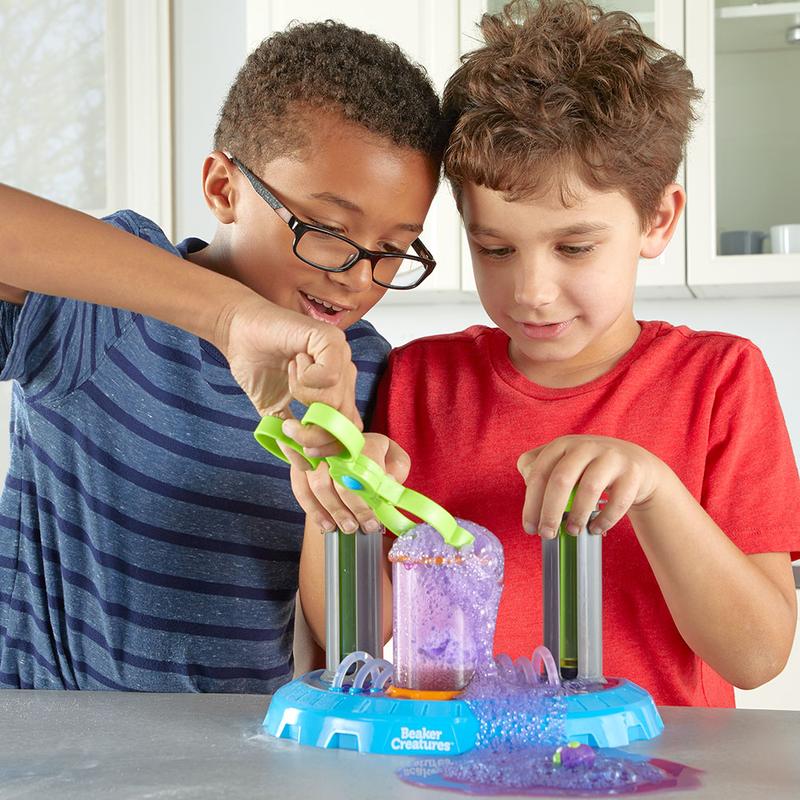 Learning Resources Beaker Creatures Liquid Reactor Super Lab, Ages 5+