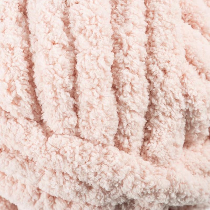 Chunky Chenille Yarn for Crocheting, Chunky Yarn for Hand Knitting Blanket, Bulky Chunky Fluffy Yarn for Crocheting, Jumbo Yarn, Thick Yarn, Pack of 4 (4 Skeins, Each Skein 28 yds, 8oz) Pink