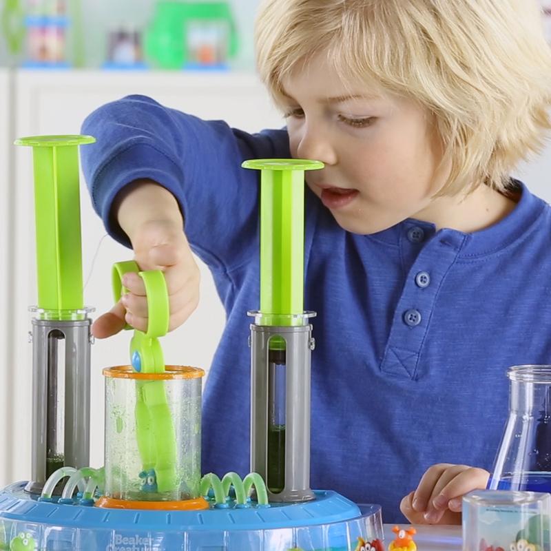 Learning Resources Beaker Creatures Liquid Reactor Super Lab, Ages 5+