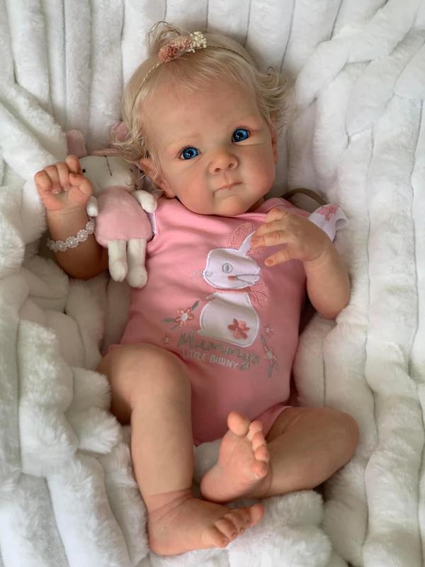 Reborn Baby Dolls Bettie 18 Inch Real Life Baby Dolls with Soft Weighted Body Reborn Gift Set for Kids Age 3+