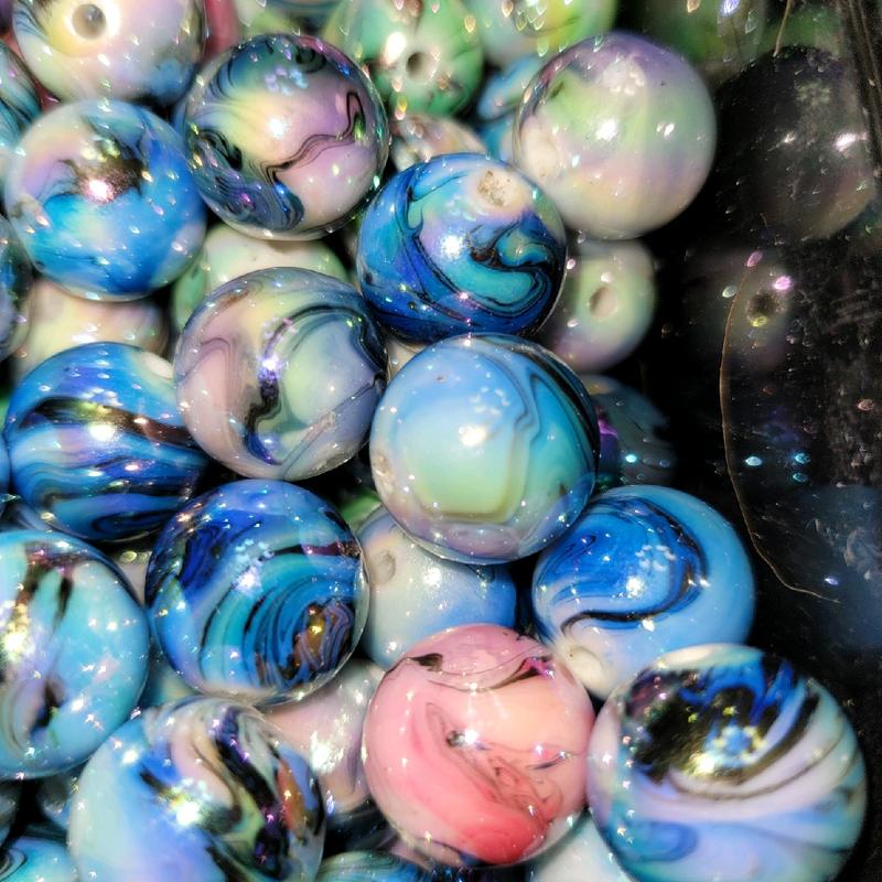 x15 size 16mm marbled style round beads. great for diy pens or any jewelry project. acrylic beads. mixed colors.