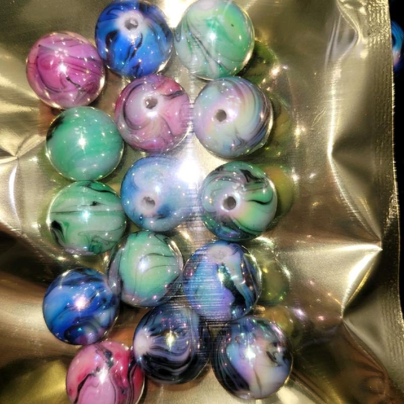 x15 size 16mm marbled style round beads. great for diy pens or any jewelry project. acrylic beads. mixed colors.