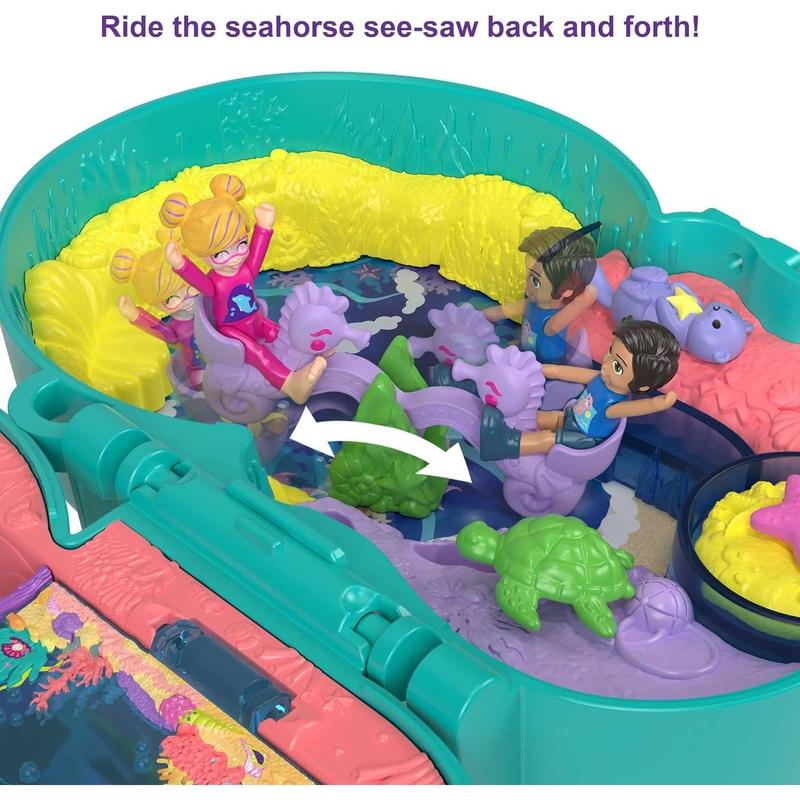 Polly Pocket Compact Playset, Otter Aquarium with 2 Micro Dolls & Accessories, Travel Toys with Surprise Reveals ( Exclusive)