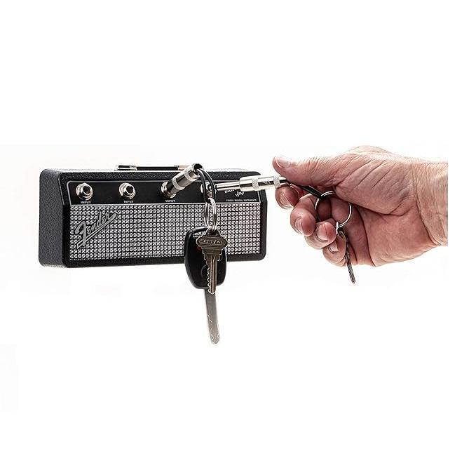 Guitar amp key holder, includes 1 wall mounting kit,4 guitar plug keychains ,quick and easy installation