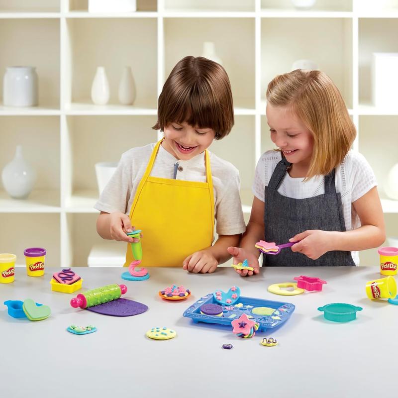 Play-Doh Kitchen Creations Cookie Creations Play Food Set for Kids 3 Years and Up with 5 Non-Toxic Play-Doh Colors ( Exclusive)