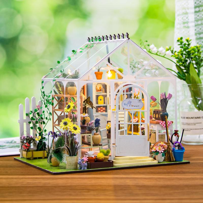 DIY Miniature House Kit, 1 Count Wooden DIY Miniature House Kit with Dust Cover, Creative Room Assembly Kit, Birthday Gift for Friends