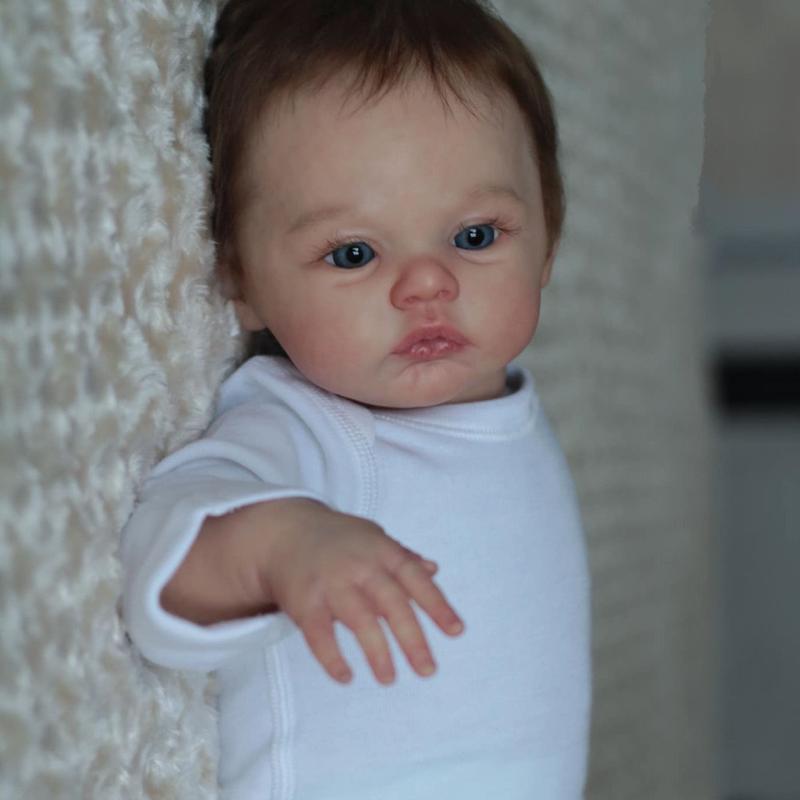 Realistic Reborn Doll, 45cm Soft Silicone Baby Doll with 3D Marble Skin and Visible Veins