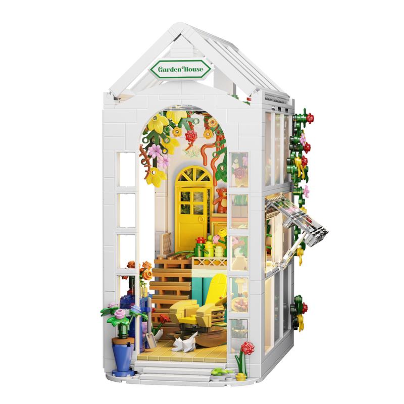 Garden House Building Blocks Set, Green House Building Set with LED LIGHT, Perfect Halloween Toys and Gifts for Fans and Kids (699 pcs)