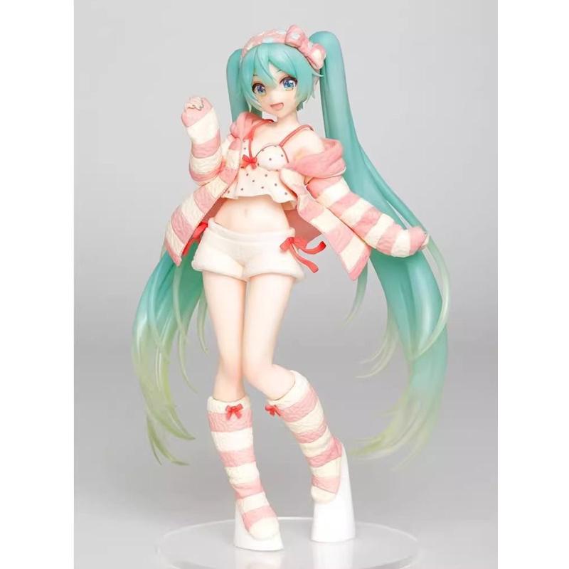 Hatsune Miku Character Figure in Cat Hoodie - Decorative Model for Fans and Collectors