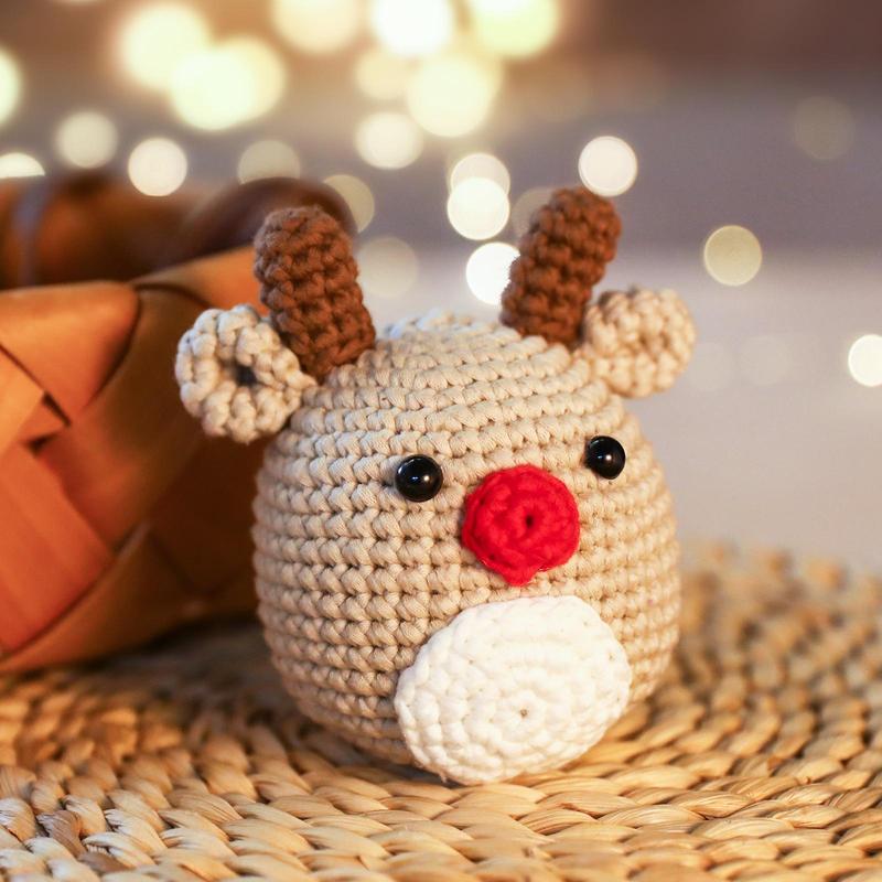 Christmas Crochet Reindeer Kit, Crochet Kit for Beginners, 1 Box DIY Crochet Kit with Accessories, DIY Knitting Supplies for Home Decor