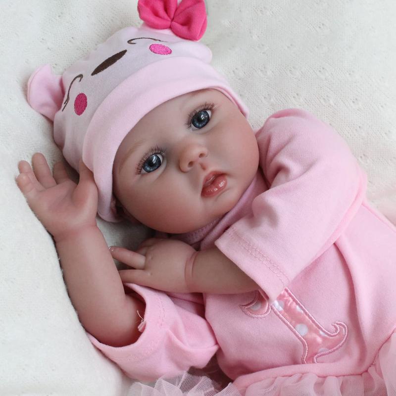 Wooroy Realistic Reborn Baby Doll - Real Looking Lifelike for Girls 22 Inch Handmade Weighted Newborn Silicone Doll with Giraffe Toy Gifts Kids Age 3+, Birthday Gift, Girl Gift, Kids Gift, Christmas Gift, Big Sister Gift