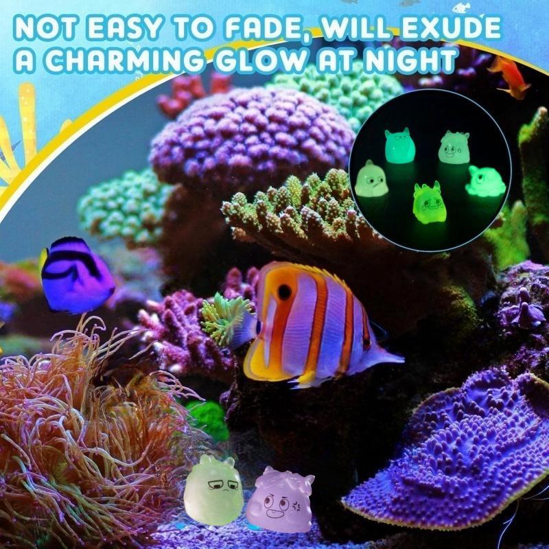 Random Color & Style Luminous Mini Monster Decoration, 30 50pcs Cute Glow in The Dark Mini Monster Ornament, DIY Decoration for Fish Tank & Home & Car