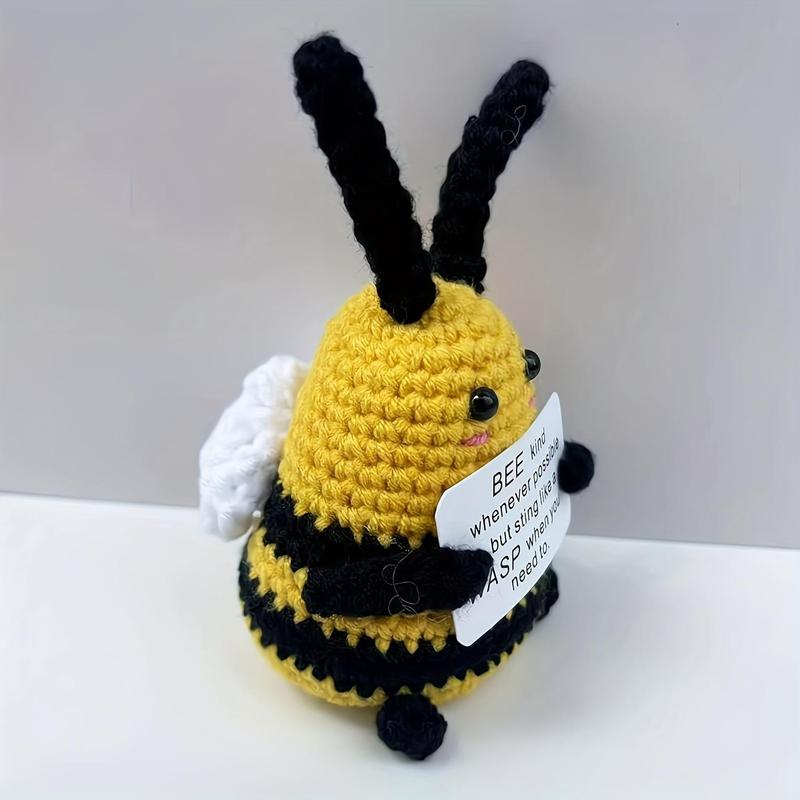 Cute Positive Bee Crochet Kit, 1 Count Mini Crochet Bee with Positive Affirmations Card, Knitted Pocket Hug Bee with Emotional Inspirational Card, Christmas Gift