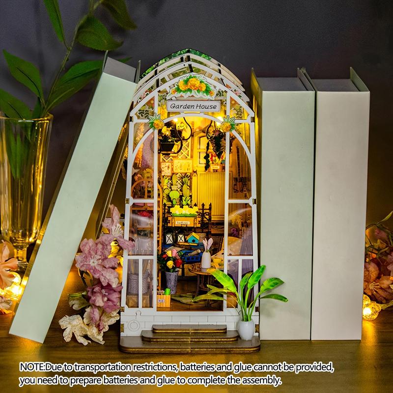 DIY Wooden Book Nook Kit, 1 Box 3D Miniature House Model Kit, Creative Desktop Decoration, DIY Model Kit for Bookshelf Decoration, Stocking Fillers Gift