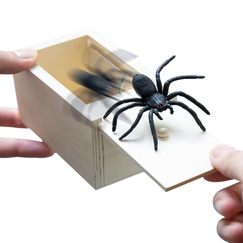 Prank Spider Wooden Scare Box Trick Play Joke Lifelike Surprise April Fools' Day Funny Novelty Toys Gags Practical Gifts