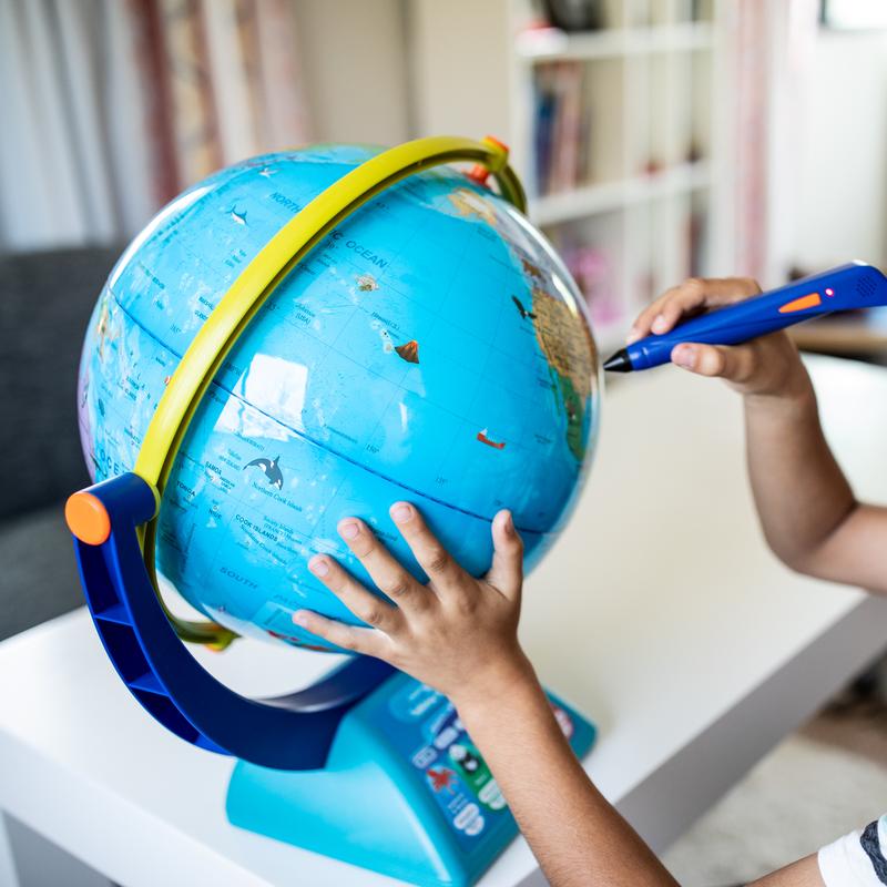 Educational Insights GeoSafari Jr. Talking Interactive Globe with Talking Pen for Kids, Gift for Boys & Girls, Ages 4+