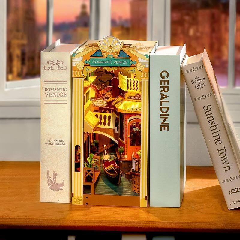 Rolife Romantic Venice DIY Book Nook Shelf Insert Kit TGB08 Book Nook Kit with Dustproof Sheet DIY Miniature House with LED Booknook Bookshelf Insert Decor 3D Wooden Bookend Model Craft Hobby Gift for Teens and Adults