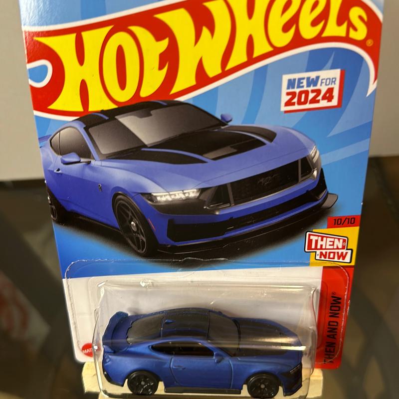 New Hot Wheels 2024 Case Q Mainline 250 250 FORD MUSTANG DARK HORSE