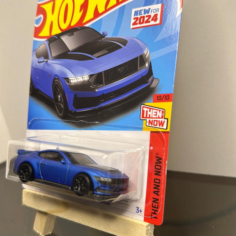 New Hot Wheels 2024 Case Q Mainline 250 250 FORD MUSTANG DARK HORSE