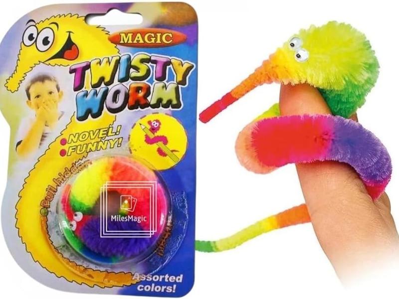 [BLACK FRIDAY DEAL OFF 50%] 12 PCS Funny Wiggly Moving Fuzzy Worms on Invisible String Close Up Magic Trick