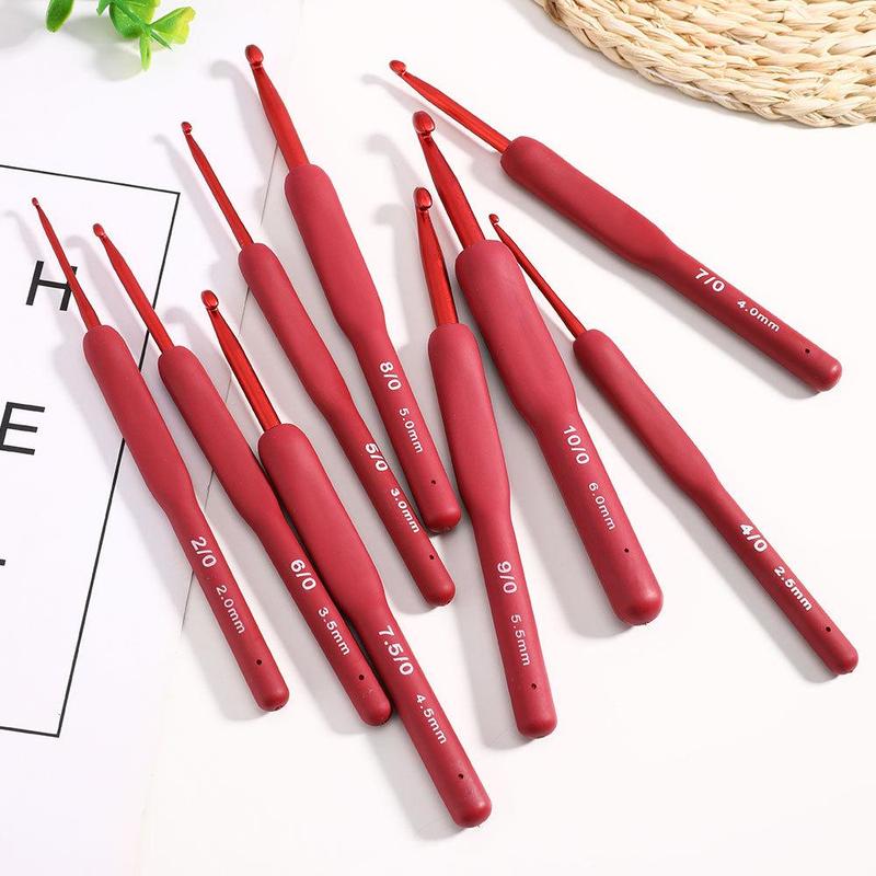 Crochet Hook Set (9pcs), 2mm-6mm Crochet Hooks with Soft Rubber Grip, Cushioned Handles Knitting Needles