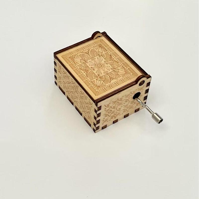 Wooden Hand Crank Howl Music Box as Gift for Home Decor Ornament desk accessory