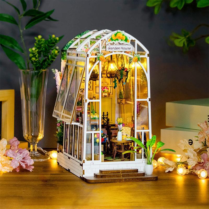 Garden House Design DIY Wooden Book Stand, 1 Box DIY Wooden Material Model, Micro Scale Scene 3D Building Hand Creative with Light, Festival Gift, Best Gift Toy