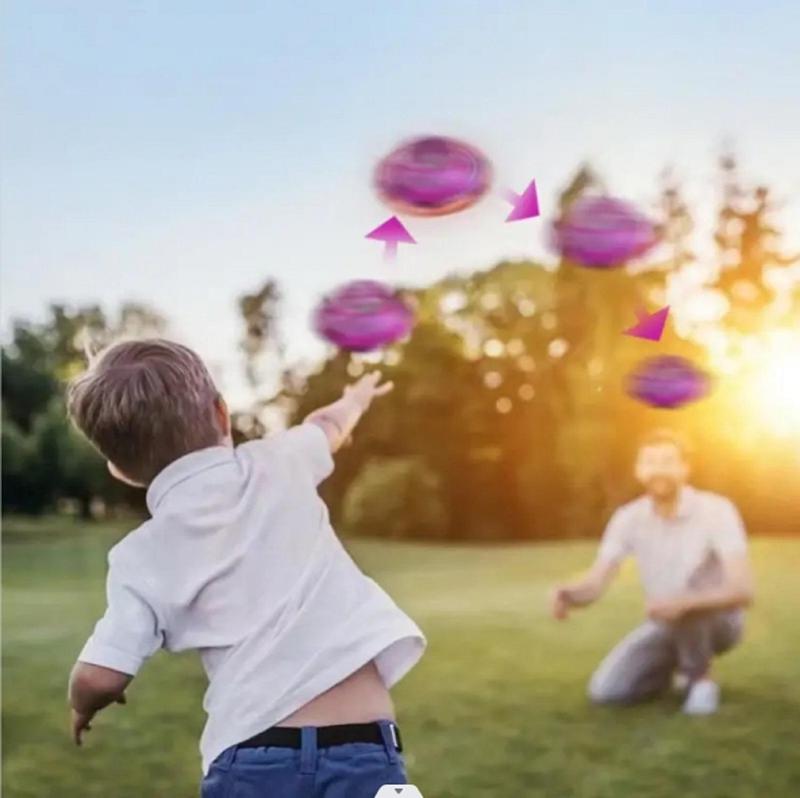 Flying ball toy Hand thrown flying ball, available in three colors