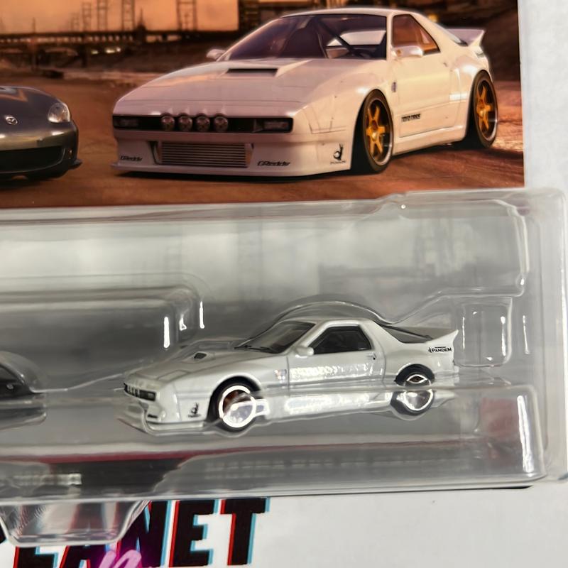 Hot Wheels 2024 Car Culture 2 Pack 04 Mazda Miata & Mazda RX7 Pandem